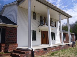 800 Altapass Ch Of God Rd, Spruce Pine, NC 28777