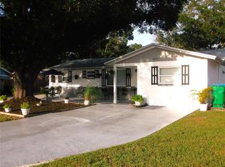 8653 91st St, Seminole, FL 33777