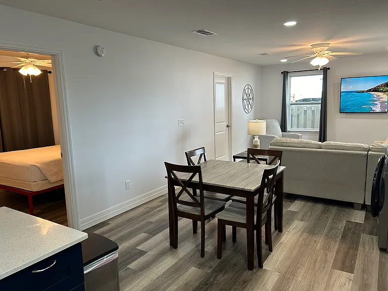1005 W Pine St #1005 — Photo 12