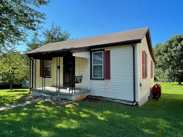 807 Greenwood St, Bedford, VA 24523