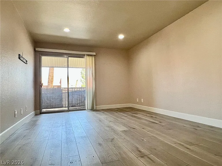 5295 Indian River Dr #310 — Photo 16