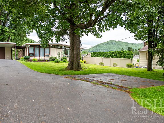5th image of 582 E Mountain Ave