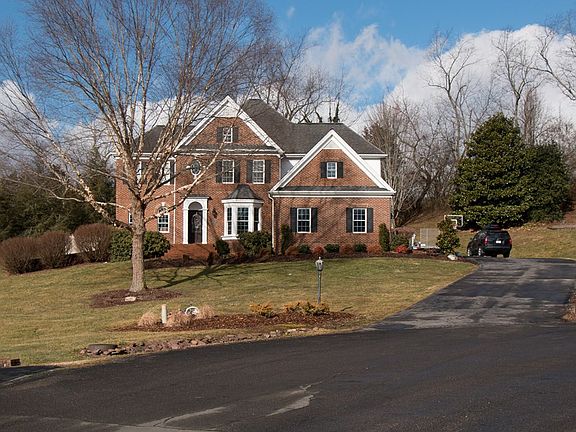 5th image of 18418 John Ashley Dr