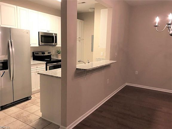 4th image of 1061 Gamston Ln