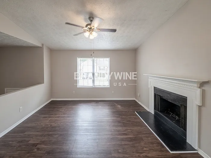 3 bed, 2.0 bath, 1166 sqft, $1,777 — Photo 4