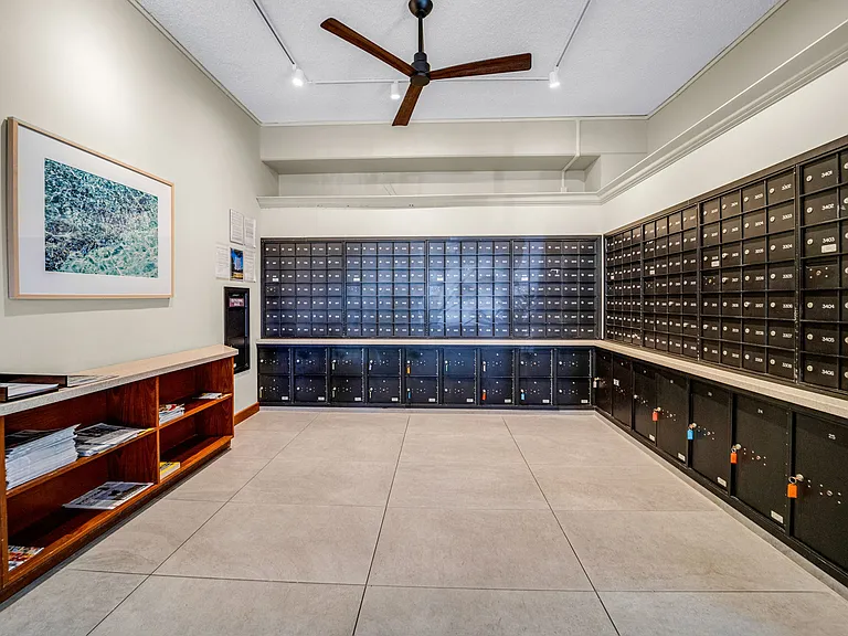 1212 Punahou St #2502 — Photo 21