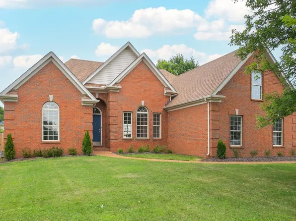 4617 Brown Leaf Dr, Old Hickory, TN 37138