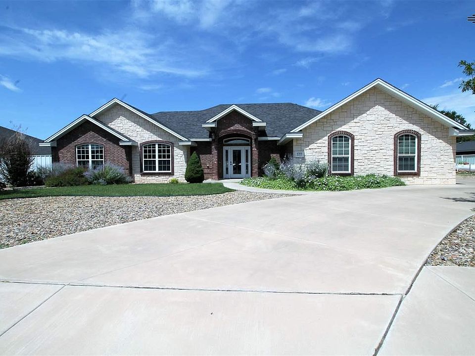 1st image of 4304 Springwood Dr