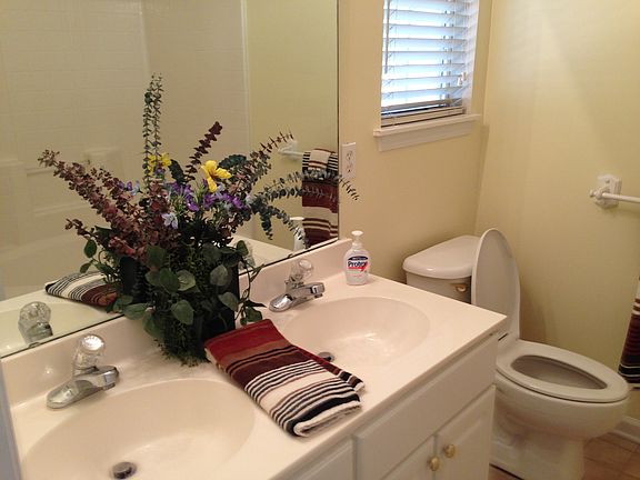 Master bath-Double sinks