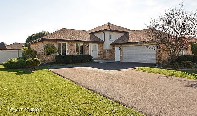 1st image of 9209 Bedford Ln