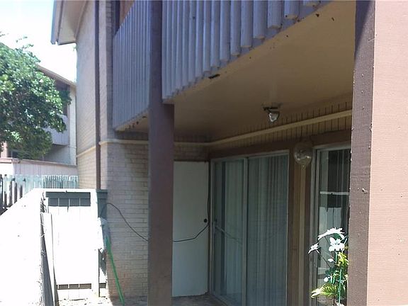 3rd image of 2124 Burton Dr APT 164