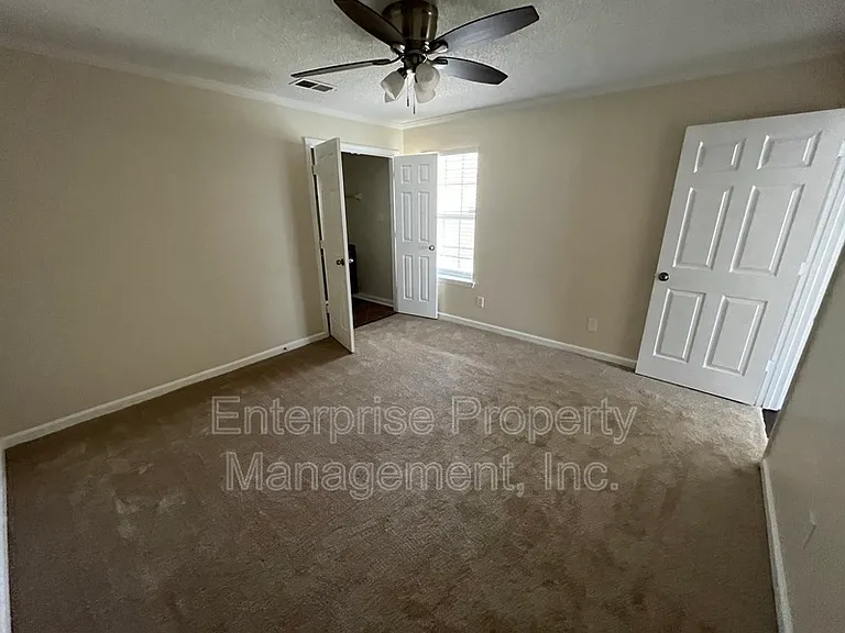 6869 Century Oaks Dr — Photo 19