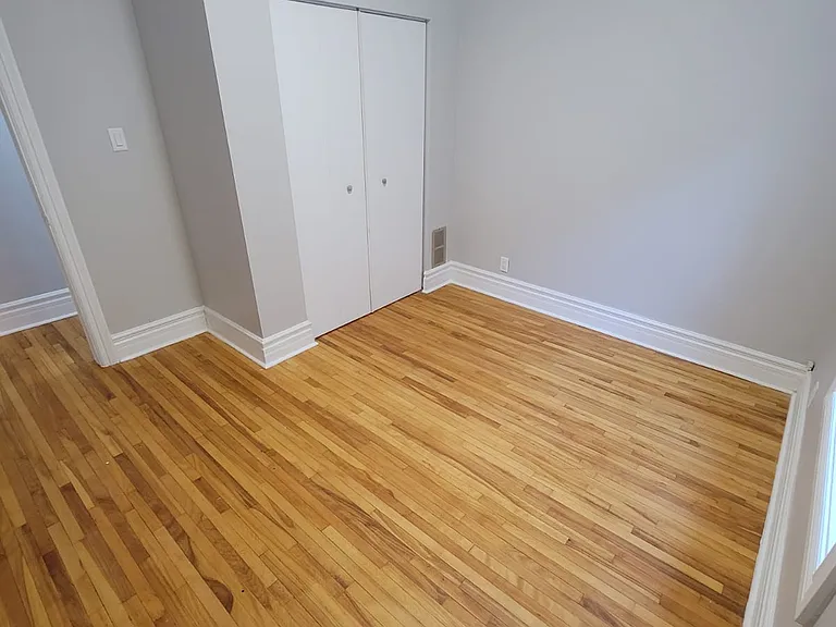 77 Pearl St S #2 — Photo 6
