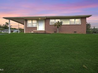 1116 Brockway Dr, Kingsport, TN 37663