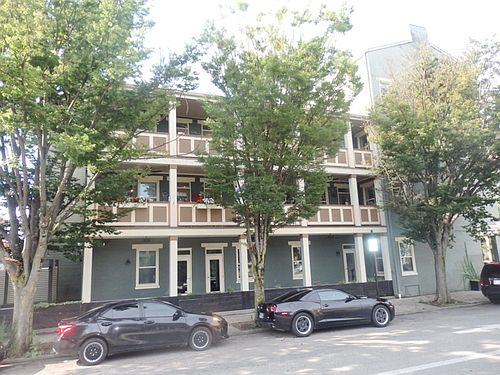 2nd image of 1403 Race St Unit 4