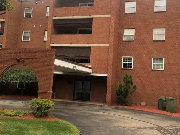 2850 Edgecliff Rd APT 36, New Kensington, PA 15068