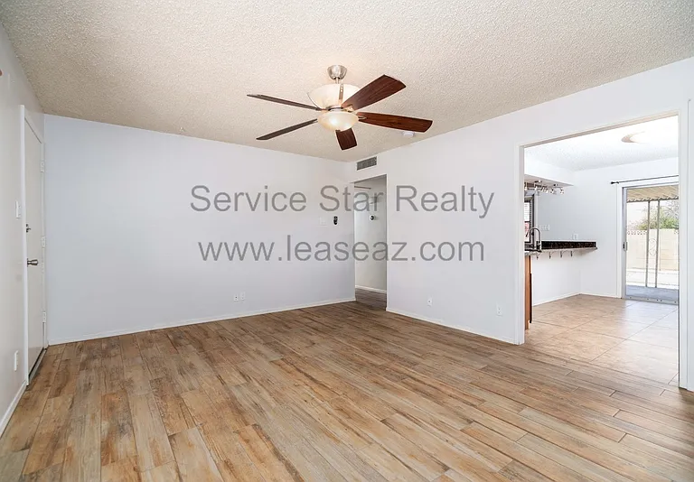 1705 N Camellia St — Photo 5