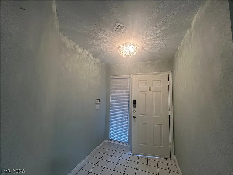 3611 Laguna Del Sol Dr — Photo 7