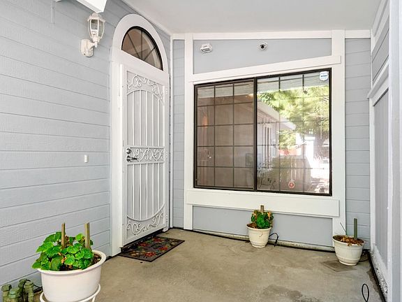 5th image of 3332 Saxonville Way