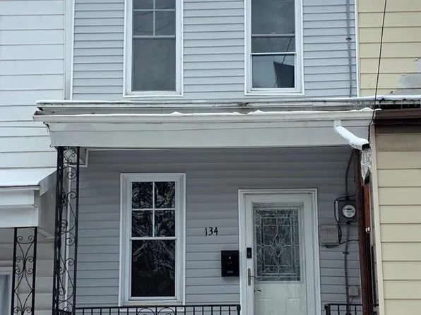 134 S White St, Shenandoah, PA 17976