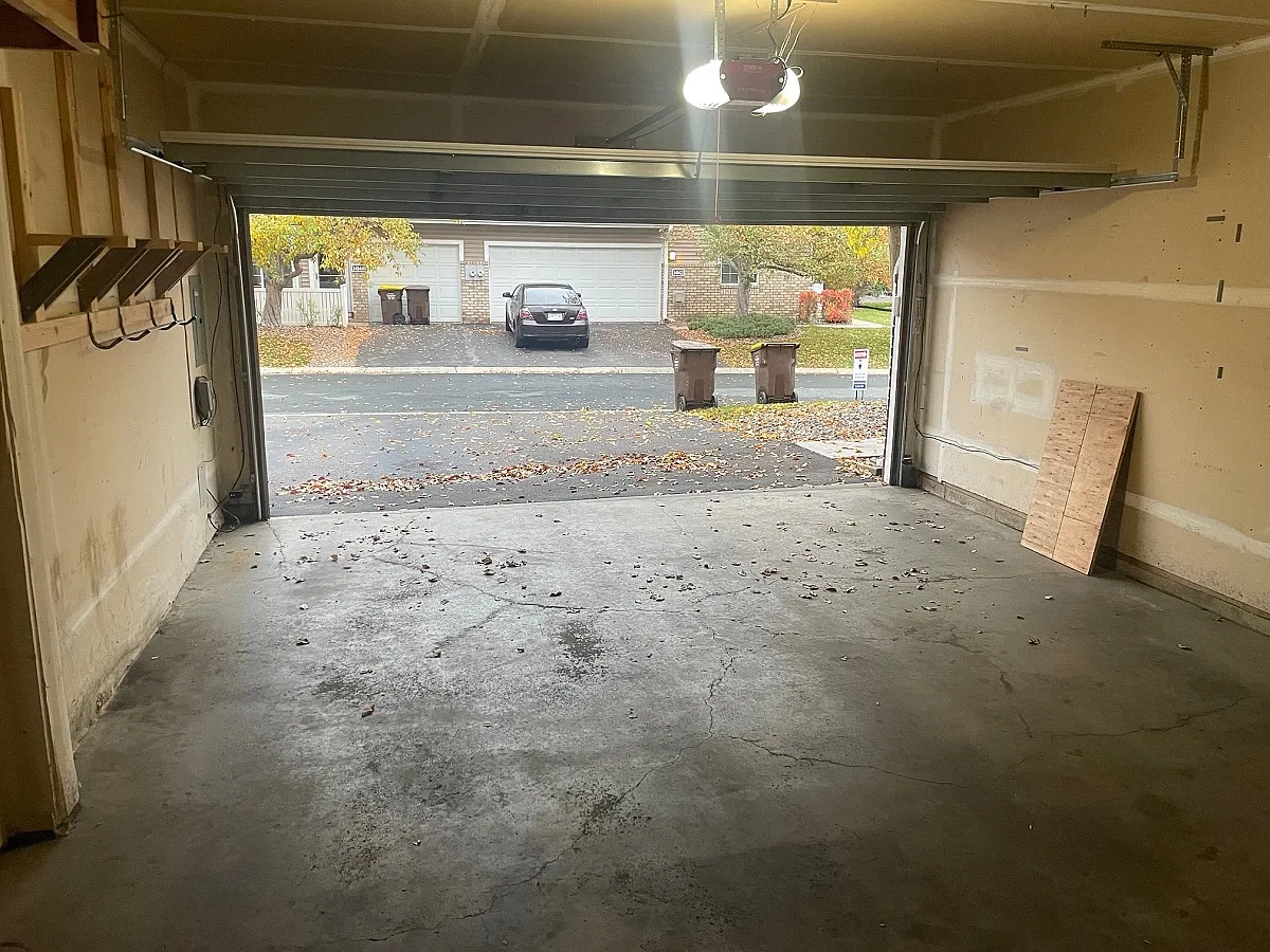 2 bed, 1.5 bath, 1390 sqft, $2,095 — Photo 4