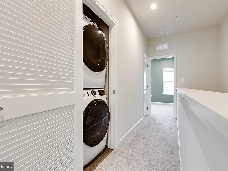 188 Woodgate Cir — Photo 27