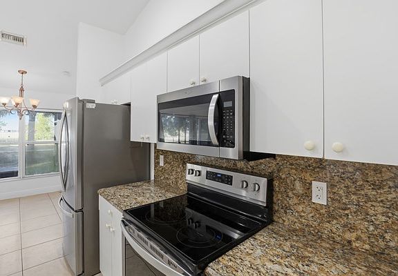 4th image of 2354 NW 36th Pl