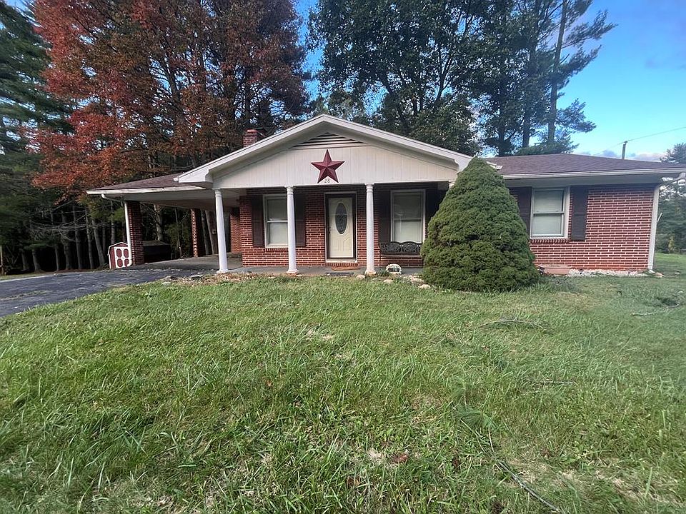 1st image of 28 Bittersweet Ln