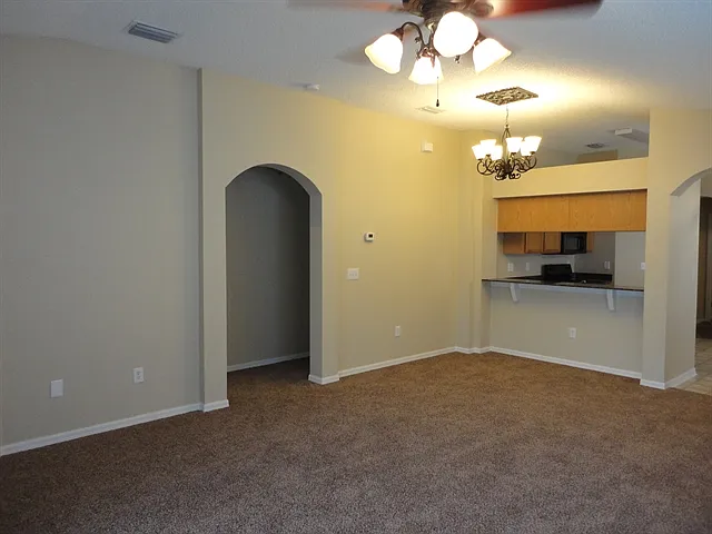 11808 Lynmoor Dr — Photo 3