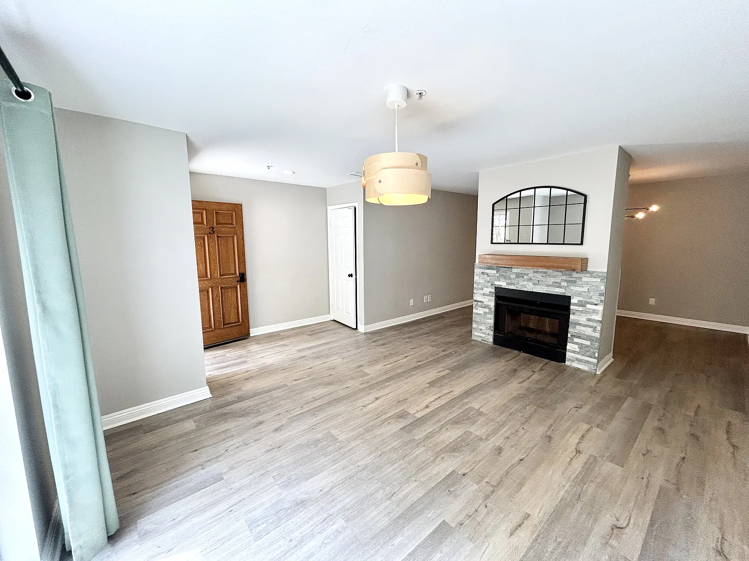 2 bed, 2.5 bath, 1260 sqft, $3,600 — Photo 3