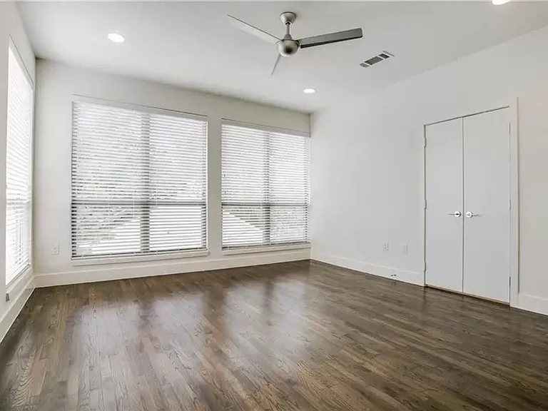 4303 Cole Ave — Photo 8