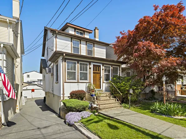 729 Humboldt St, Secaucus, NJ 07094