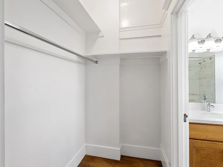 929 Pine Street — Photo 17