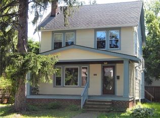 895 Medford Rd, Cleveland Heights, OH 44121