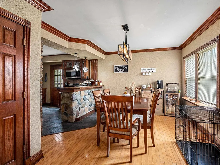 806 N Mason St — Photo 16