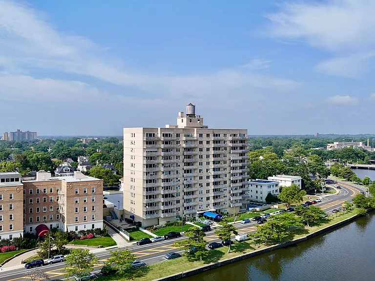 500 Deal Lake Dr #2D — Photo 13
