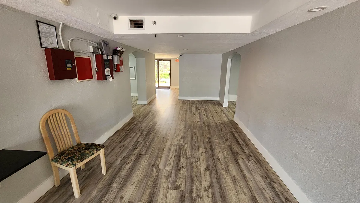 Building Photo - 950 Egret Cir #5307