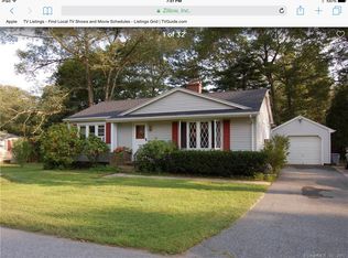 6 Stuart Dr, Preston, CT 06365