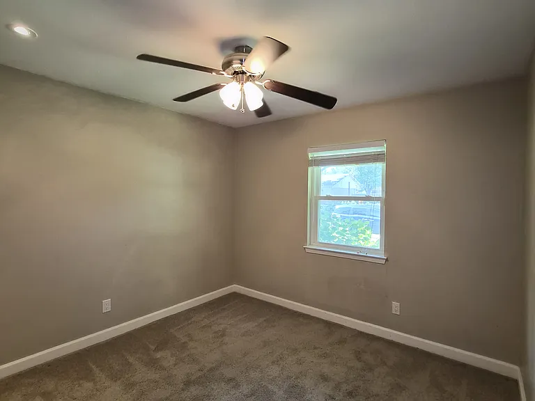 1817 Shreveport Trl — Photo 13