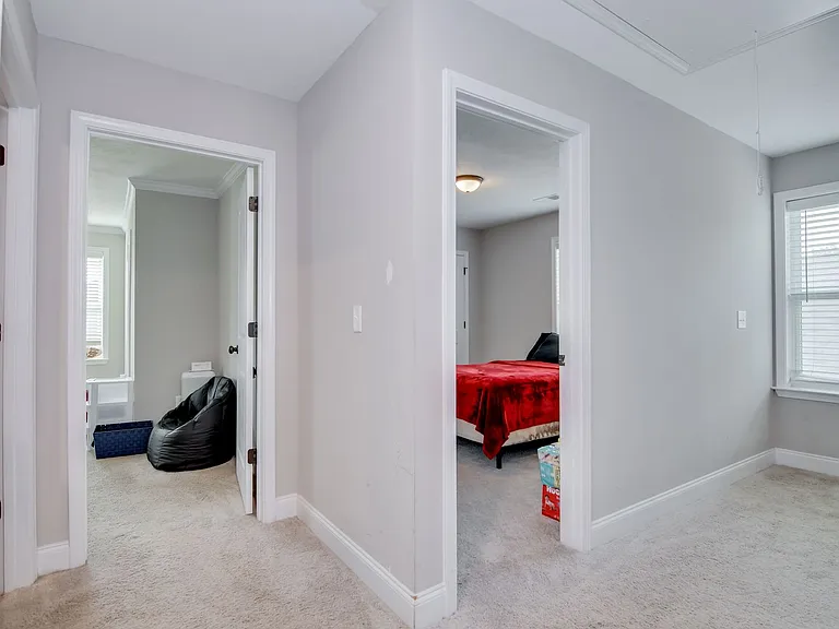 716 Navan Ln — Photo 18