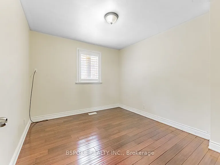 252 Thistle Down Blvd #UPPER — Photo 18