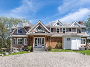 1879 Montauk Hwy, Bridgehampton, NY 11932