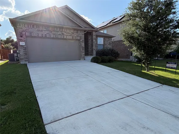 228 Castlefields St, Hutto, TX 78634