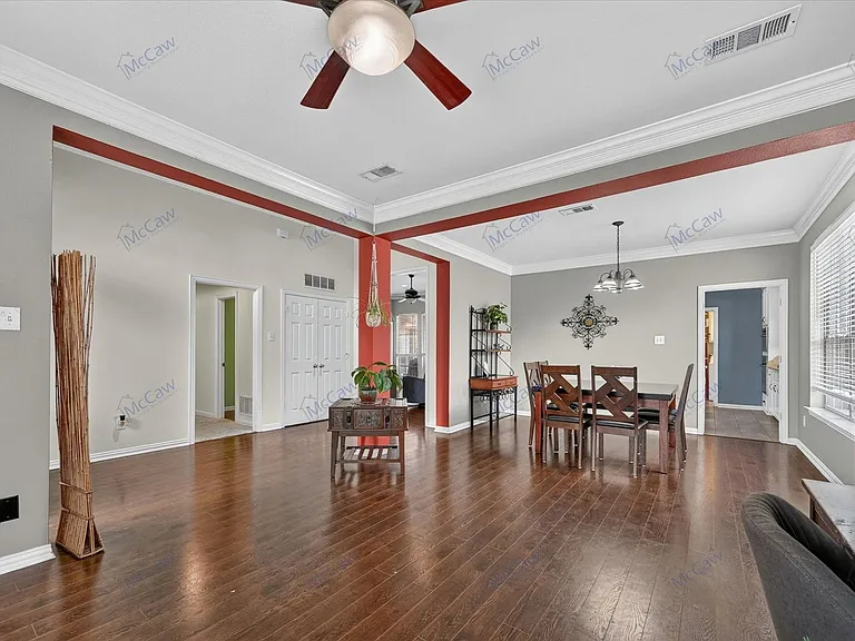 2061 Le Mans Dr — Photo 9