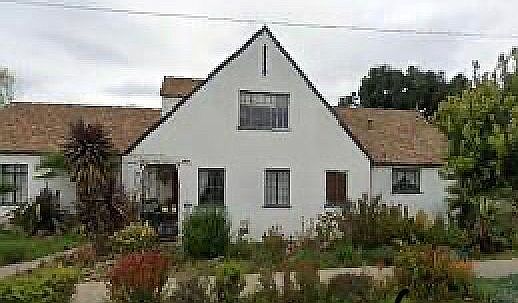 Stunning 5 Bedroom Tudor