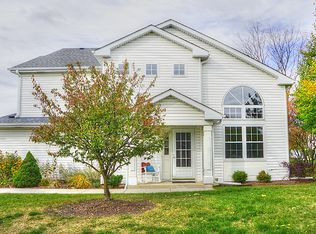 247 Abington Ln, North Aurora, IL 60542