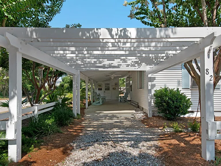 82 Cobia St — Photo 5