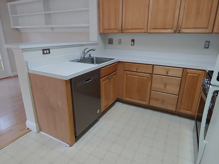 814 Estuary Dr — Photo 12