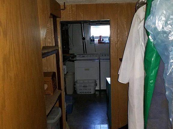 2nd image of 3327 Churchill St