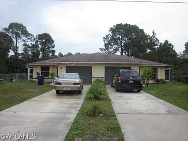 2nd image of 921 Meadow Rd